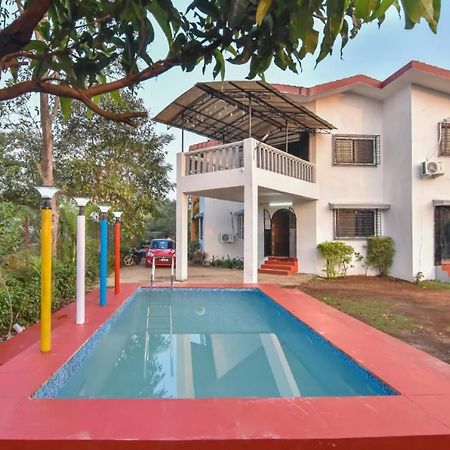 Nature Villa, Dukes Den Khandala エクステリア 写真