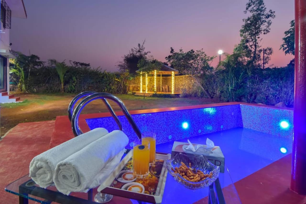 Nature Villa, Dukes Den Khandala エクステリア 写真